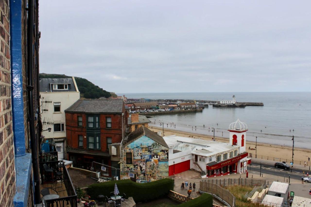 Lighthouse View: Seaside Retreat With Sky Tv And Free Parking Apartment *