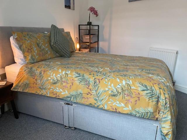Lighthouse View: Seaside Retreat With Sky Tv And Free Parking * Scarborough